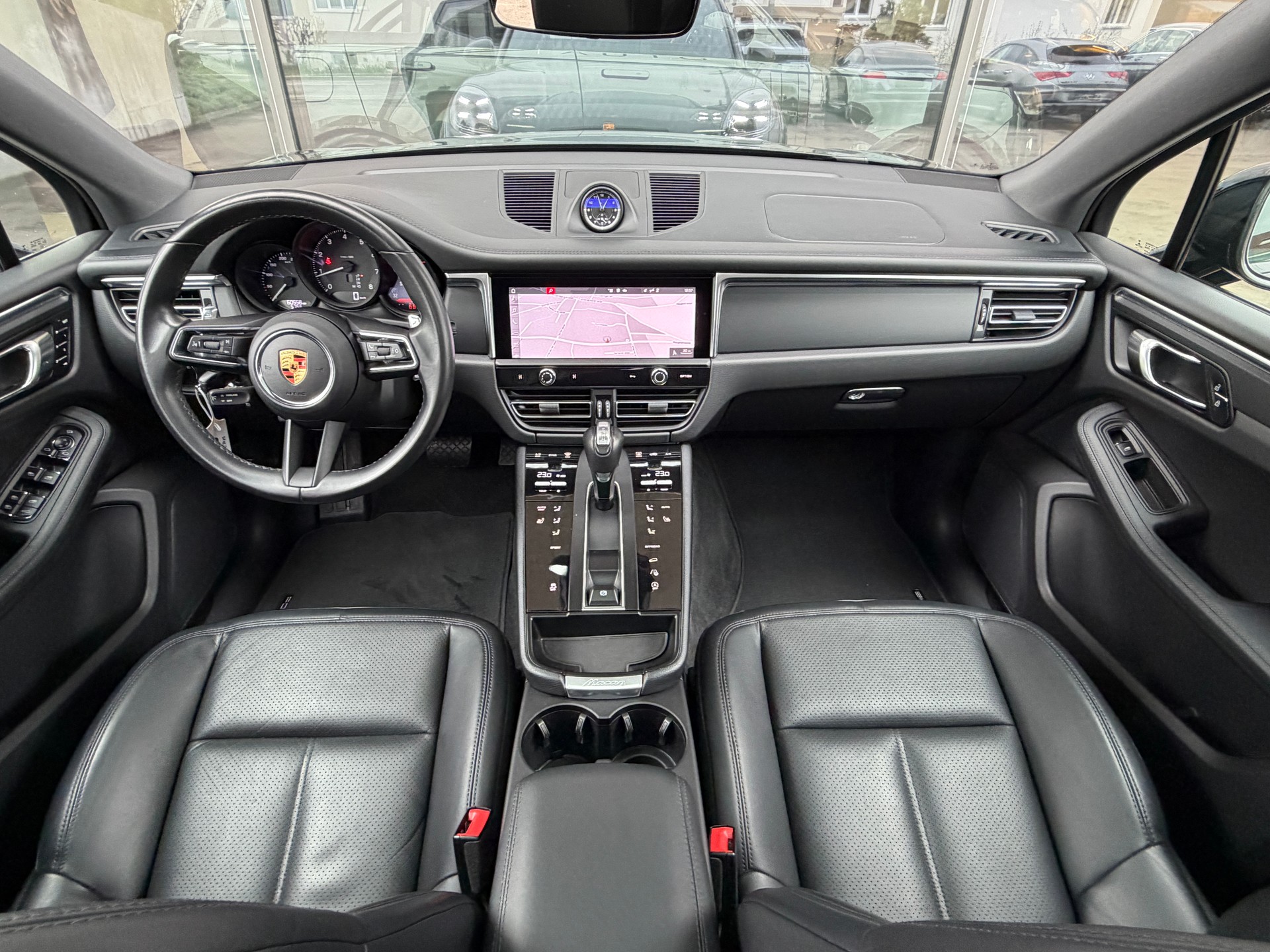 PORSCHE Macan PDK-image-12