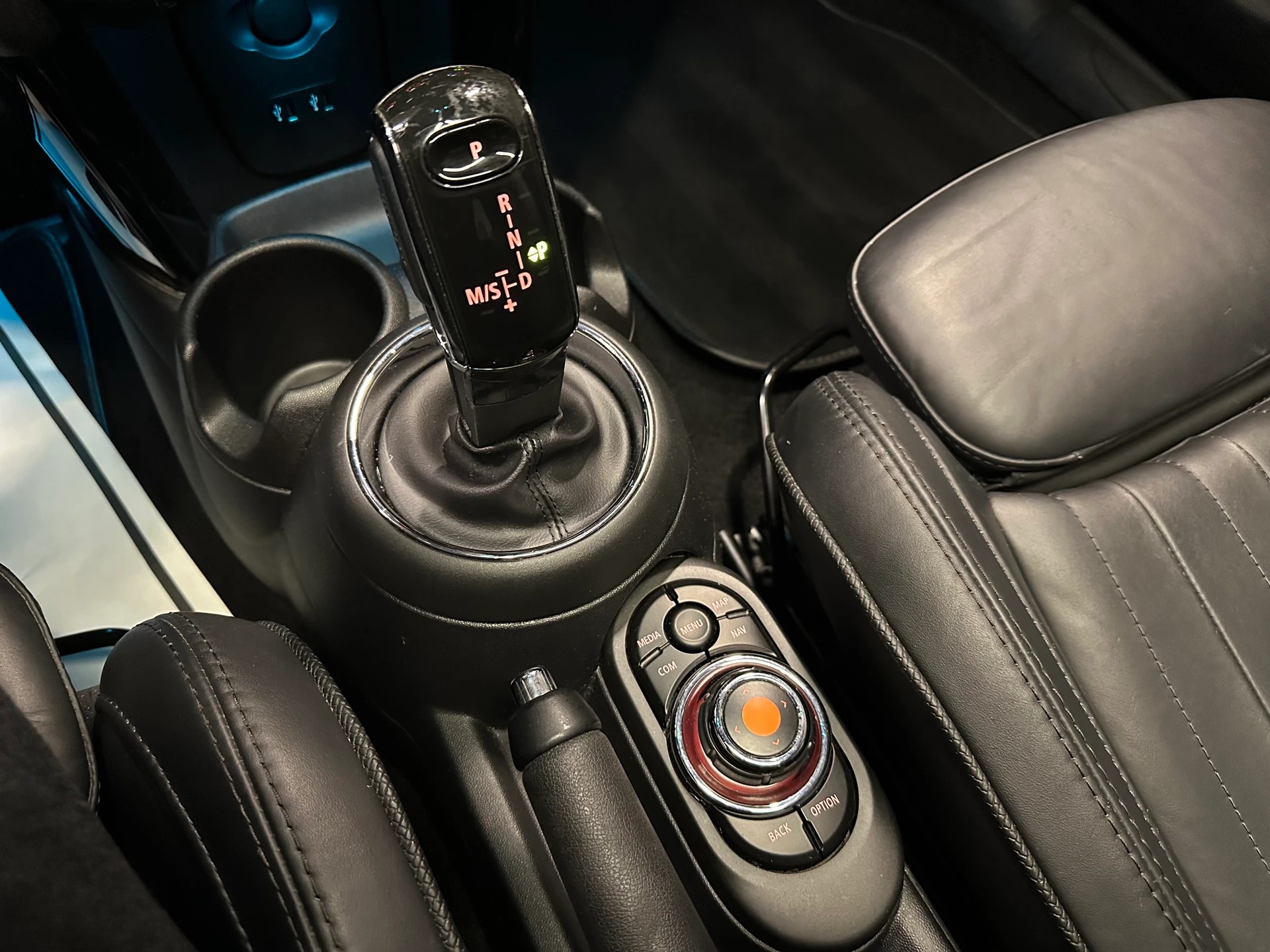 MINI Cooper S Steptronic DKG-image-13