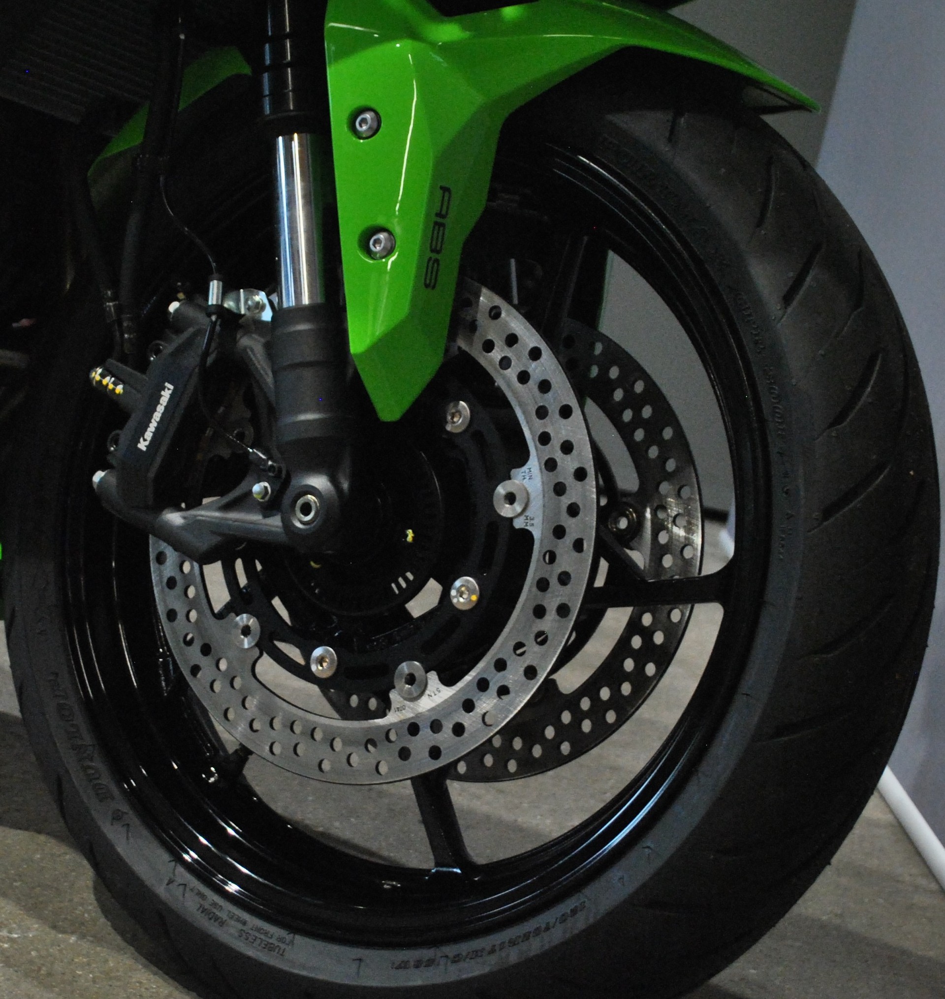 KAWASAKI Ninja ZX-4RR-image-6