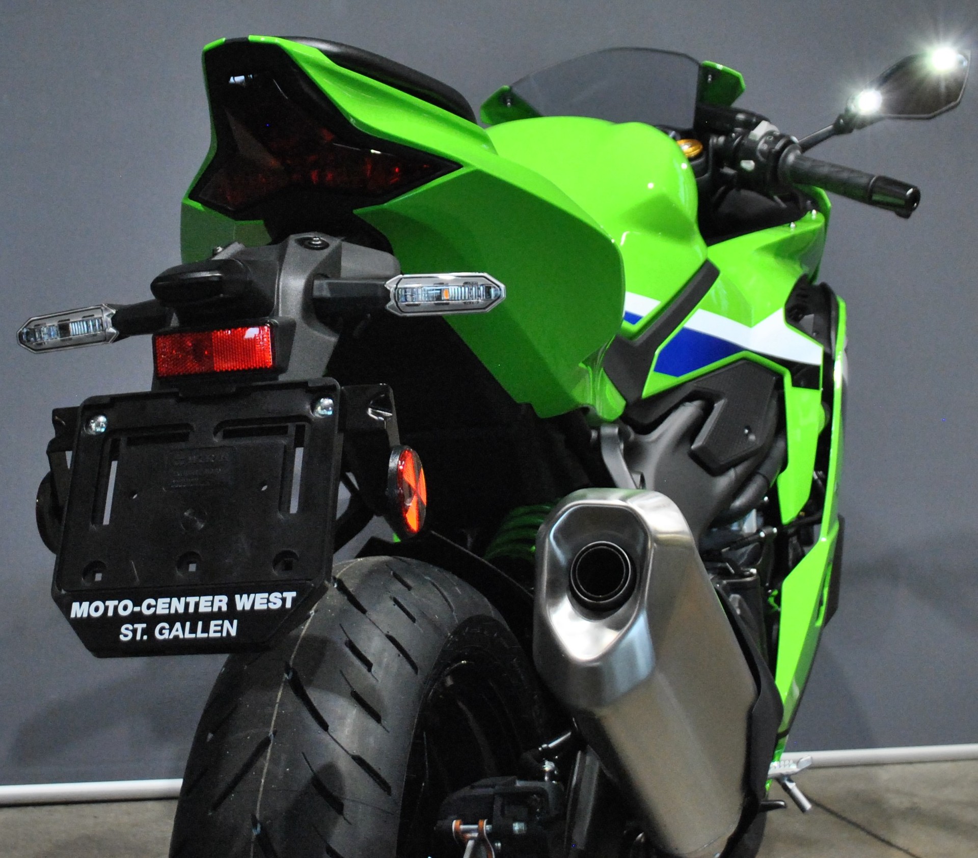 KAWASAKI Ninja ZX-4RR-image-7