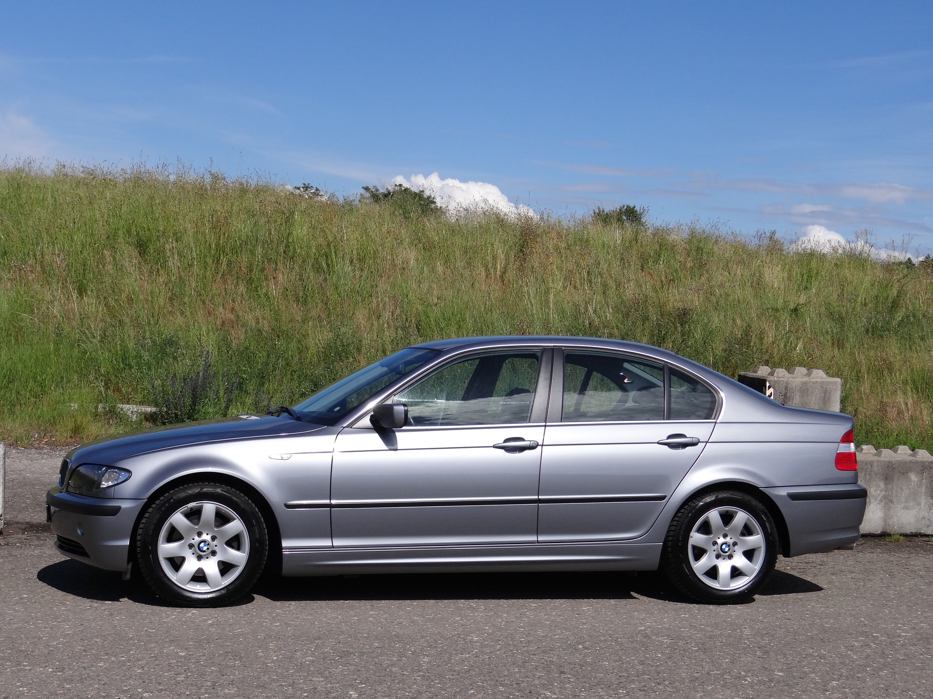 BMW 325i