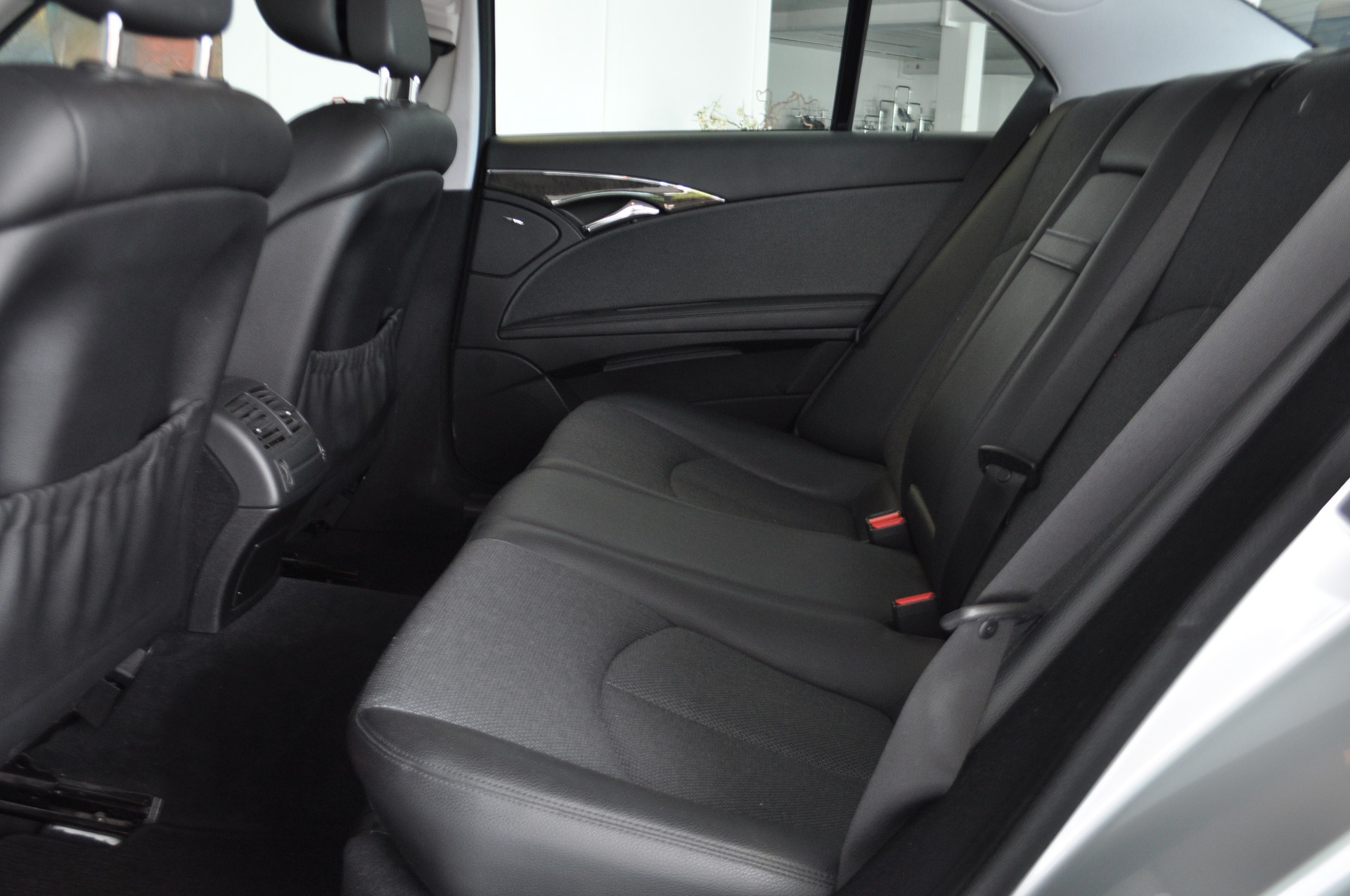 MERCEDES-BENZ E 280 Avantgarde 4Matic Automatic-image-8