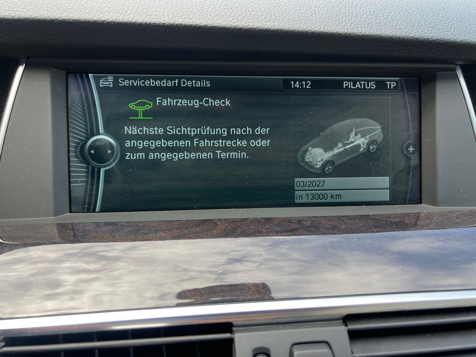 BMW 530d xDrive GT Steptronic *** Navigation * Standheizung * Leder * Sitzbelüftung * Head -Up Display * 8 fachbereift ***-image-21