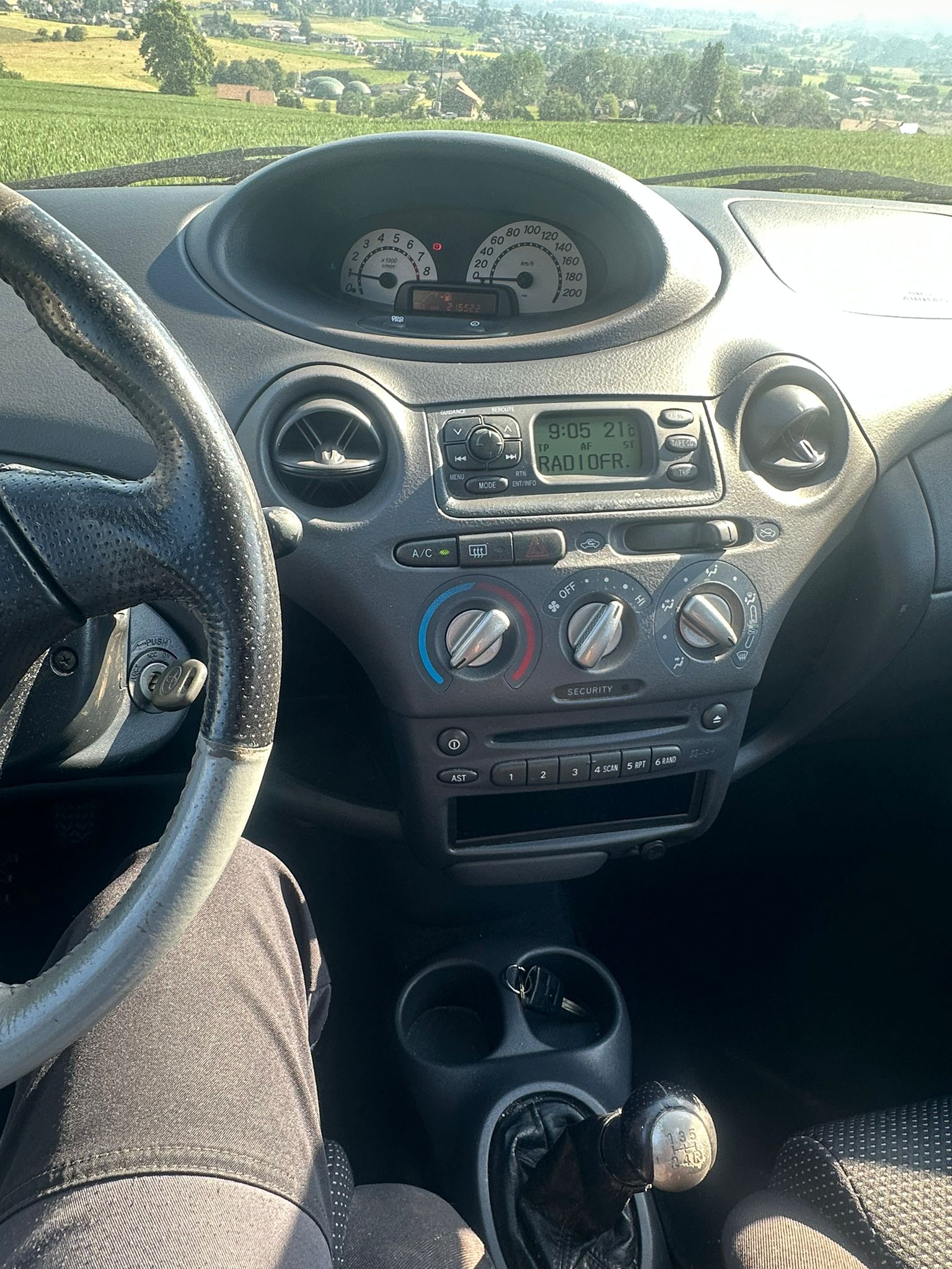 TOYOTA Yaris 1.5 TS-image-7