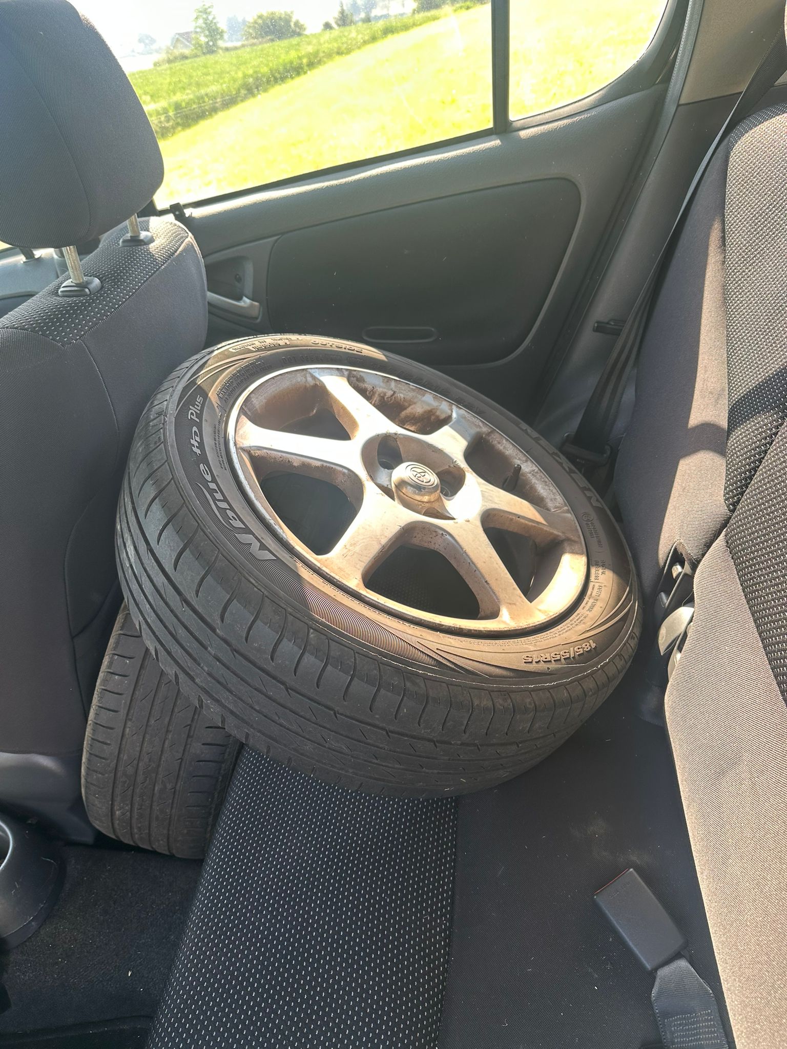 TOYOTA Yaris 1.5 TS-image-4