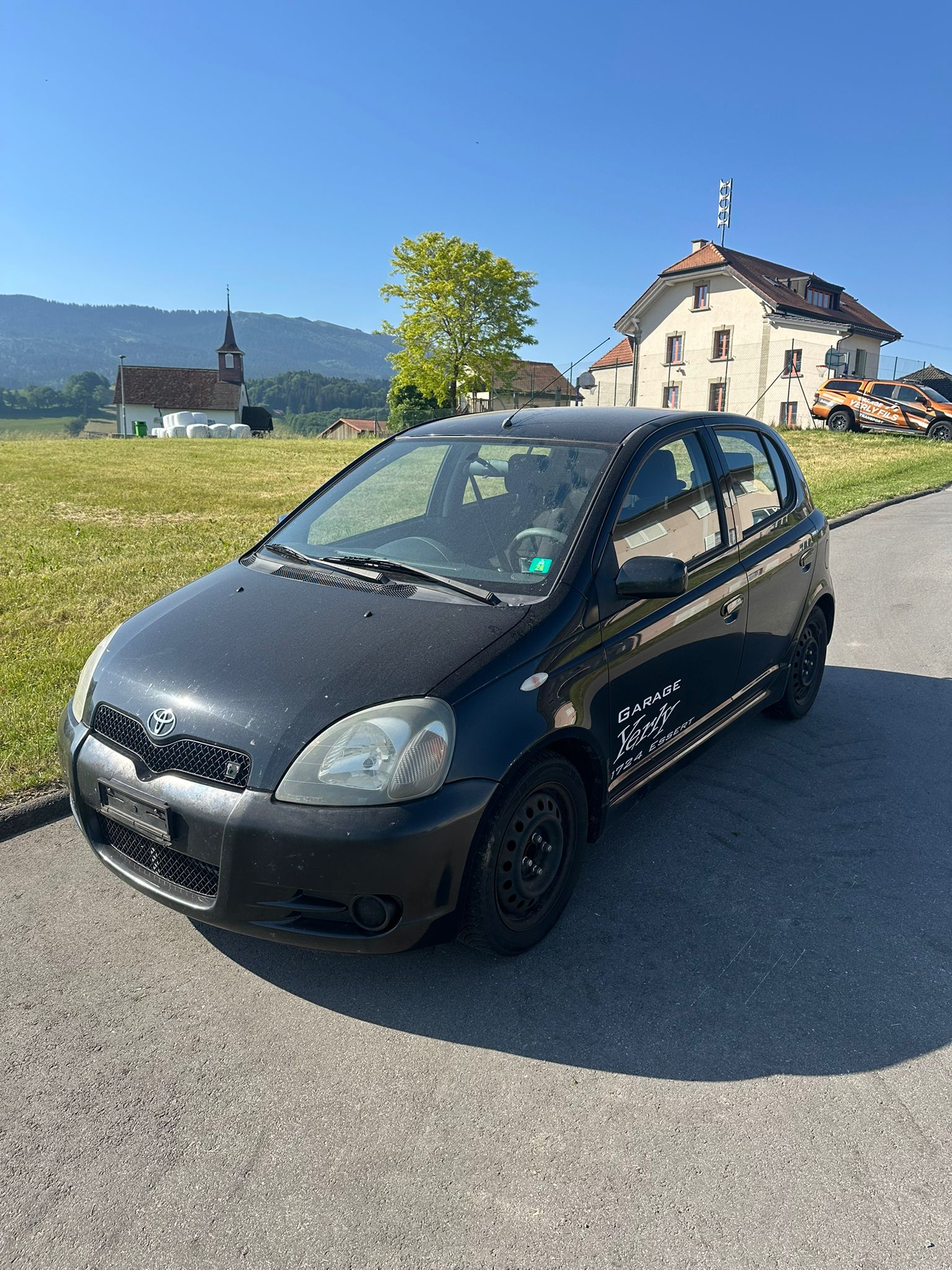 TOYOTA Yaris 1.5 TS-image-2