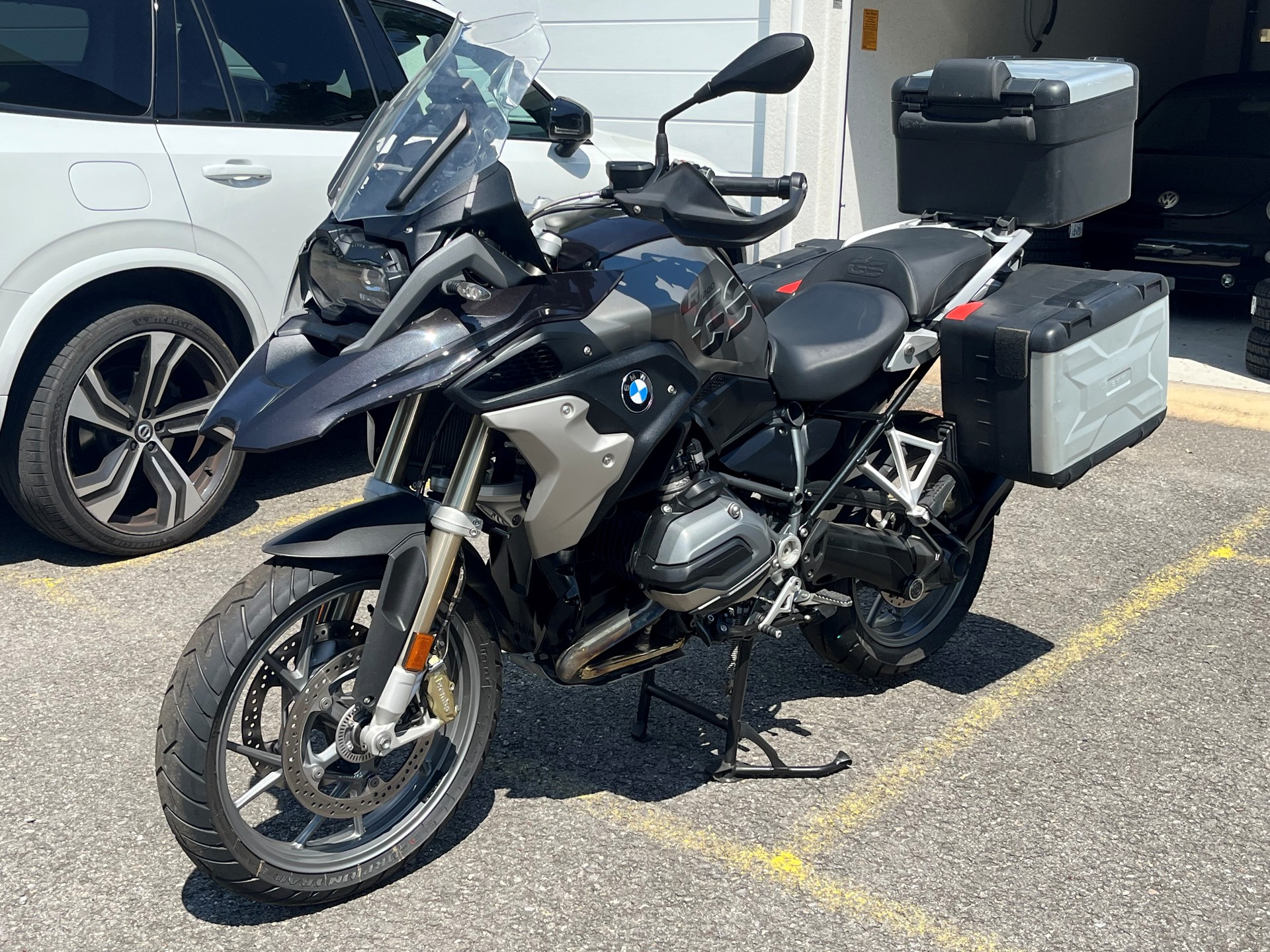 BMW R 1200 GS Exclusive von Privat 1. Hand - FZ steht beim Kunde-image-0