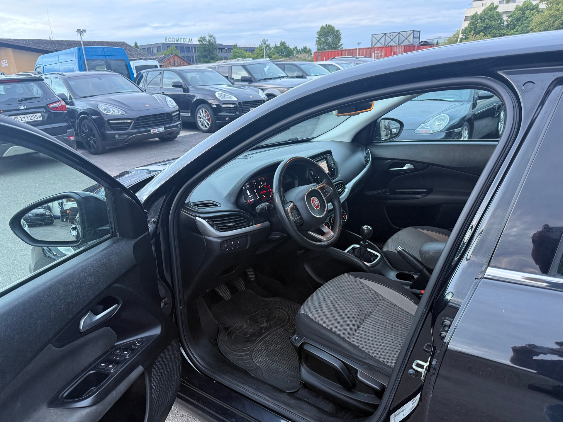 FIAT Tipo 1.6 MJ Opening Edition + Limousine / Ab MFK 10.2024 / Navi / Rückfahrkamera / PDC / B6b-image-10