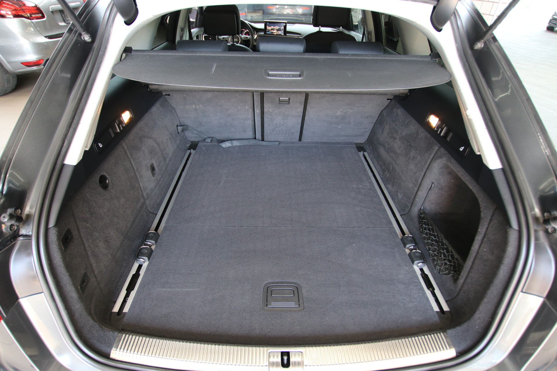 AUDI A6 Avant 3.0 TDI V6 quattro S-tronic-image-14