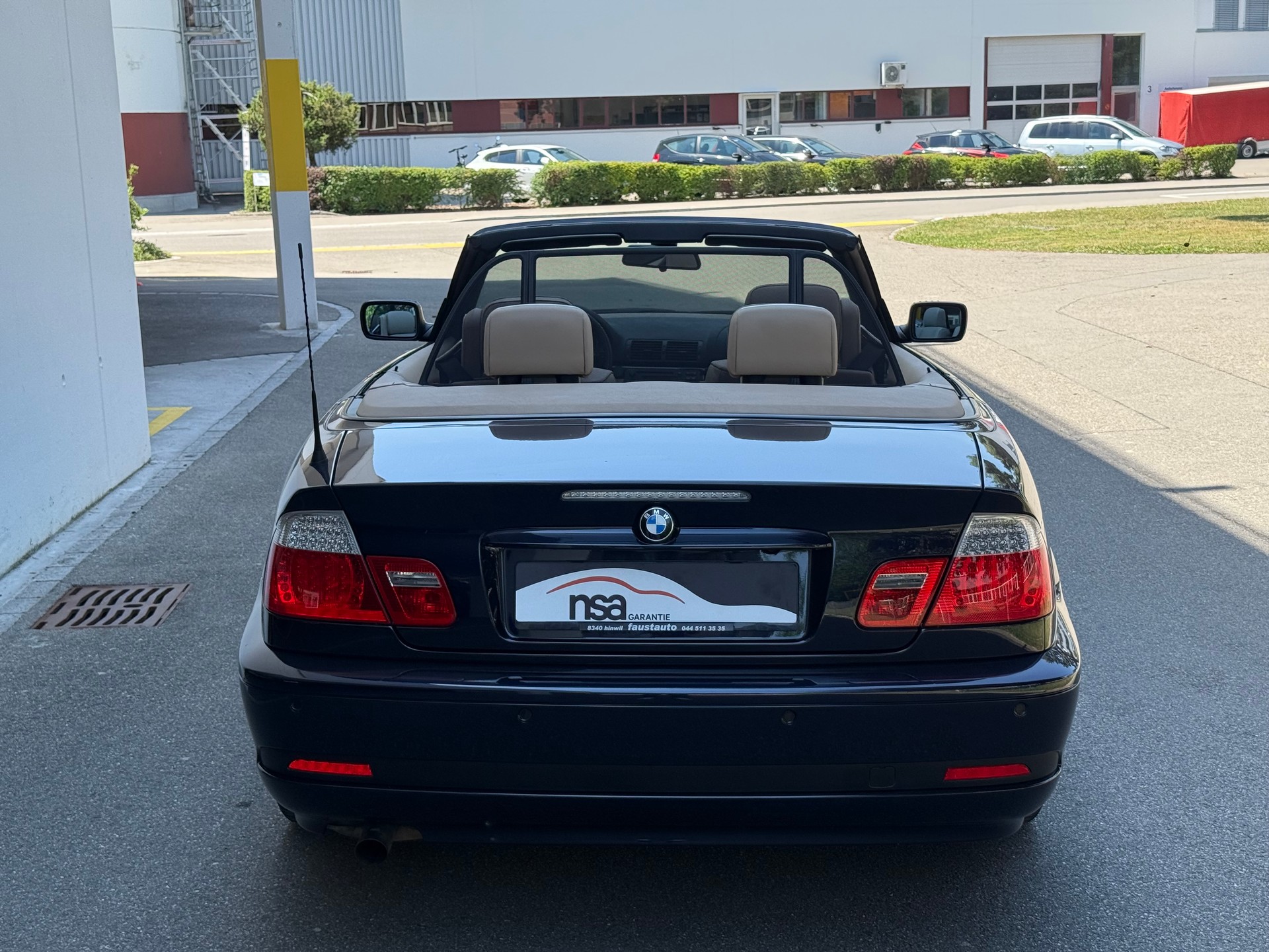 BMW 318Ci Cabriolet-image-3