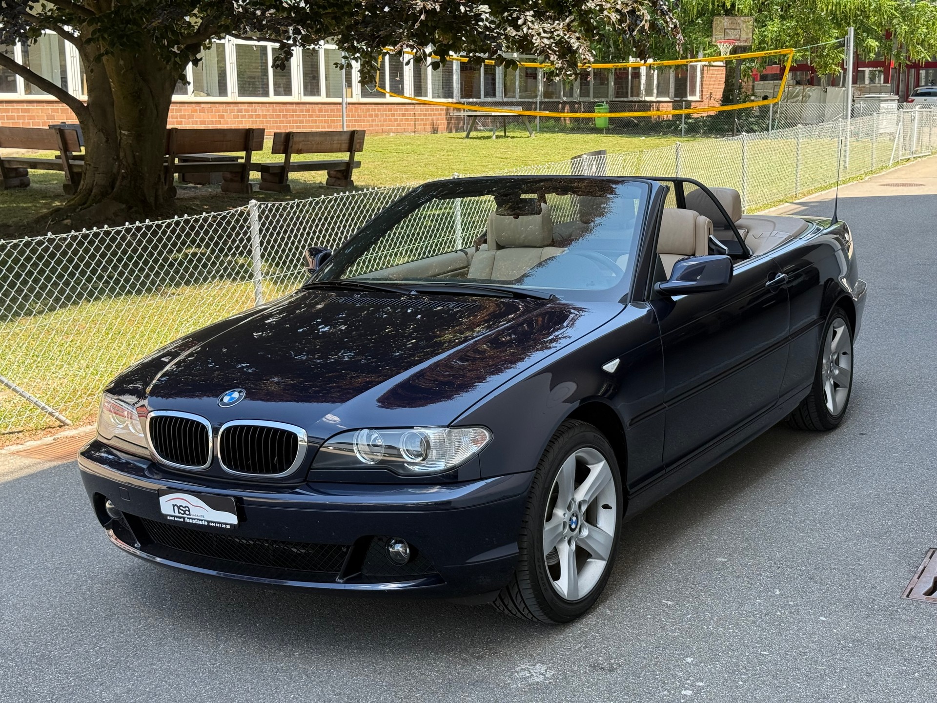 BMW 318Ci Cabriolet-image-1