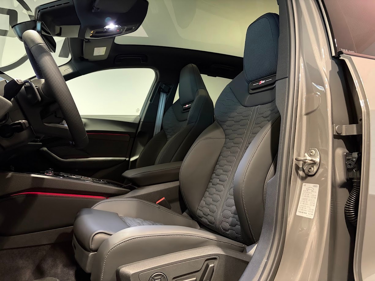 AUDI RS 5 Avant TFSI 470 kW Tiptronic quattro-image-3