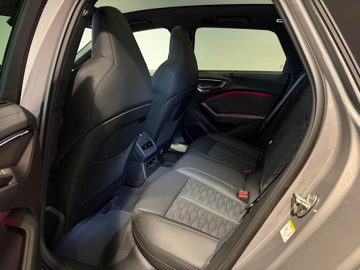 AUDI RS 5 Avant TFSI 470 kW Tiptronic quattro-image-4