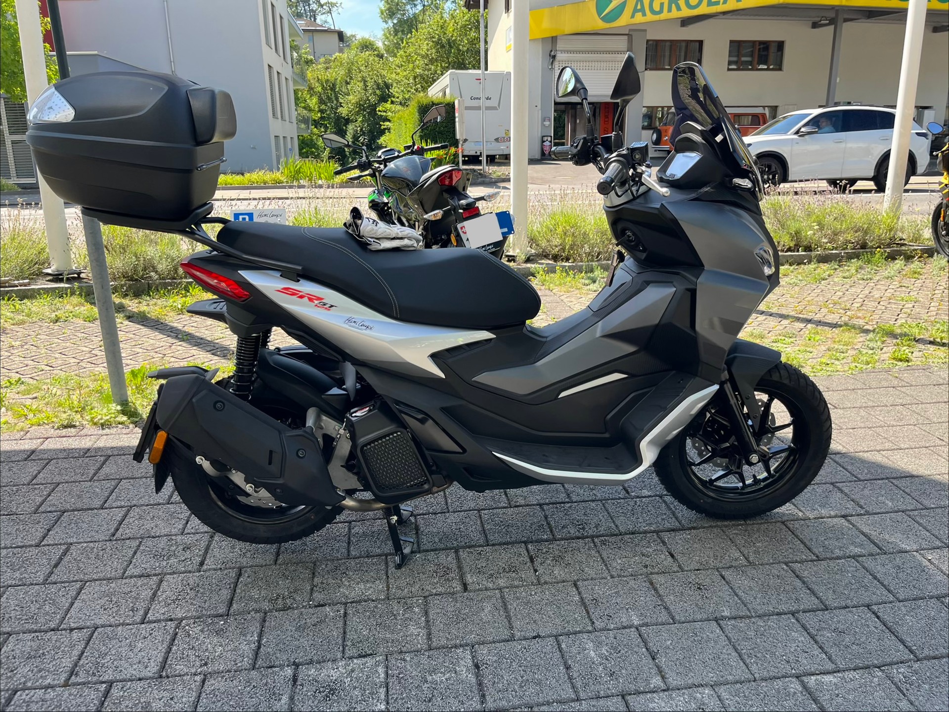 APRILIA SR 125 GT ABS-image-2