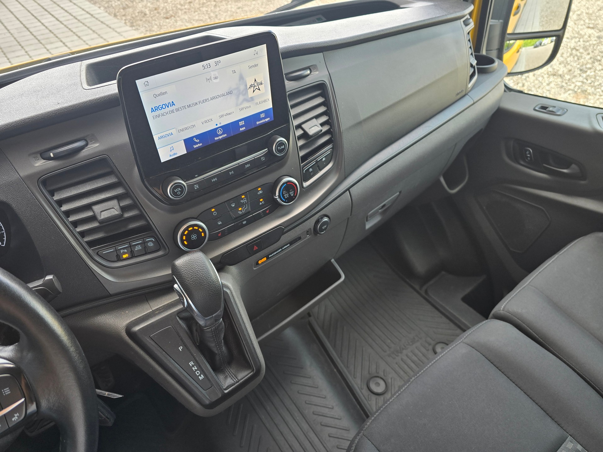 FORD Transit 350 L4 Trend 2.0 TDCi 170 FWD A-image-10