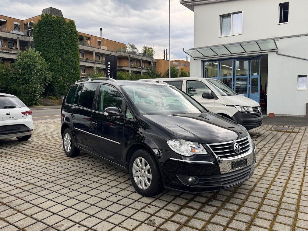 VW Touran 1.9 TDI Trendline-showroom-element-2