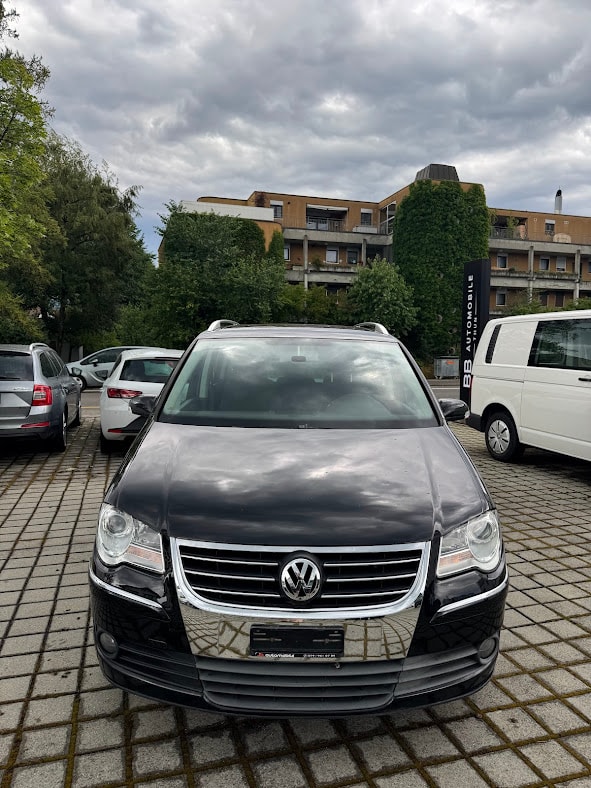 VW Touran 1.9 TDI Trendline-showroom-element-1
