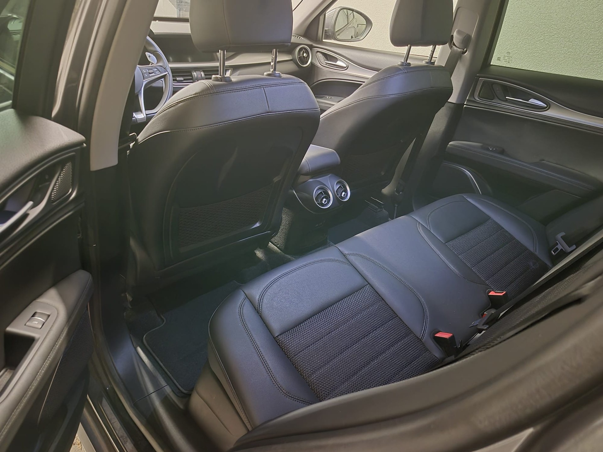 ALFA ROMEO Stelvio 2.2 JTDM Business Automatic Q4-image-14