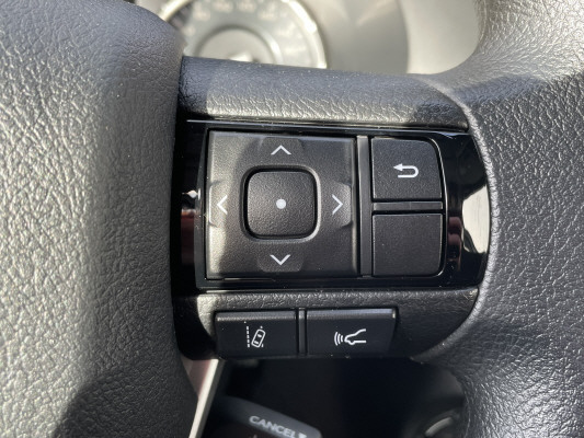 TOYOTA Hilux 2.8d Comf. EC 4x4-image-9