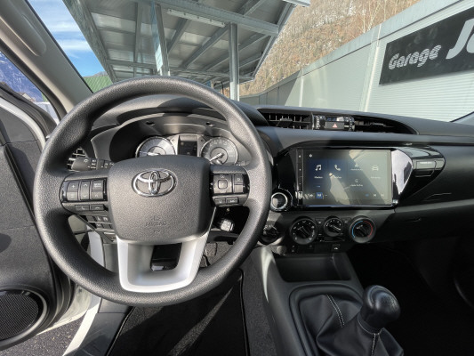 TOYOTA Hilux 2.8d Comf. EC 4x4-image-7