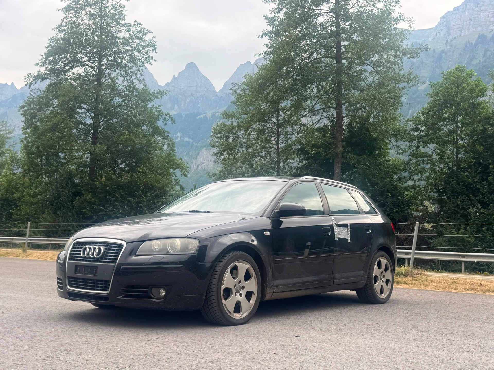 AUDI A3 2.0 Turbo FSI Ambiente quattro-image-2