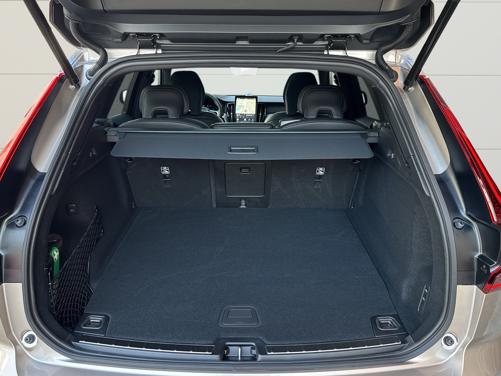 VOLVO XC60 2.0 T8 TE Ultra Dark eAWD-image-11