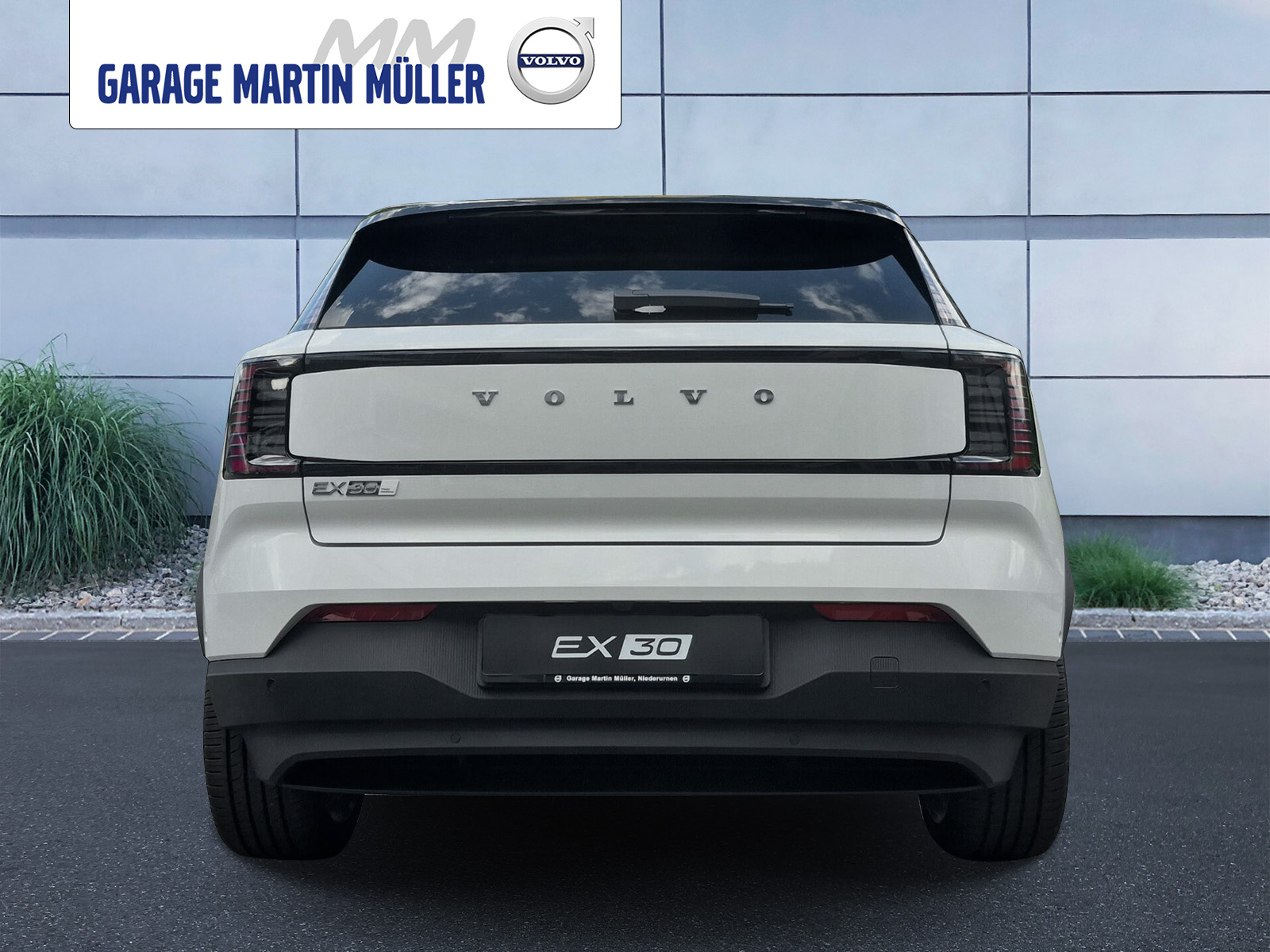 VOLVO EX 30 E60 Twin Ultra Performance AWD-showroom-element-3