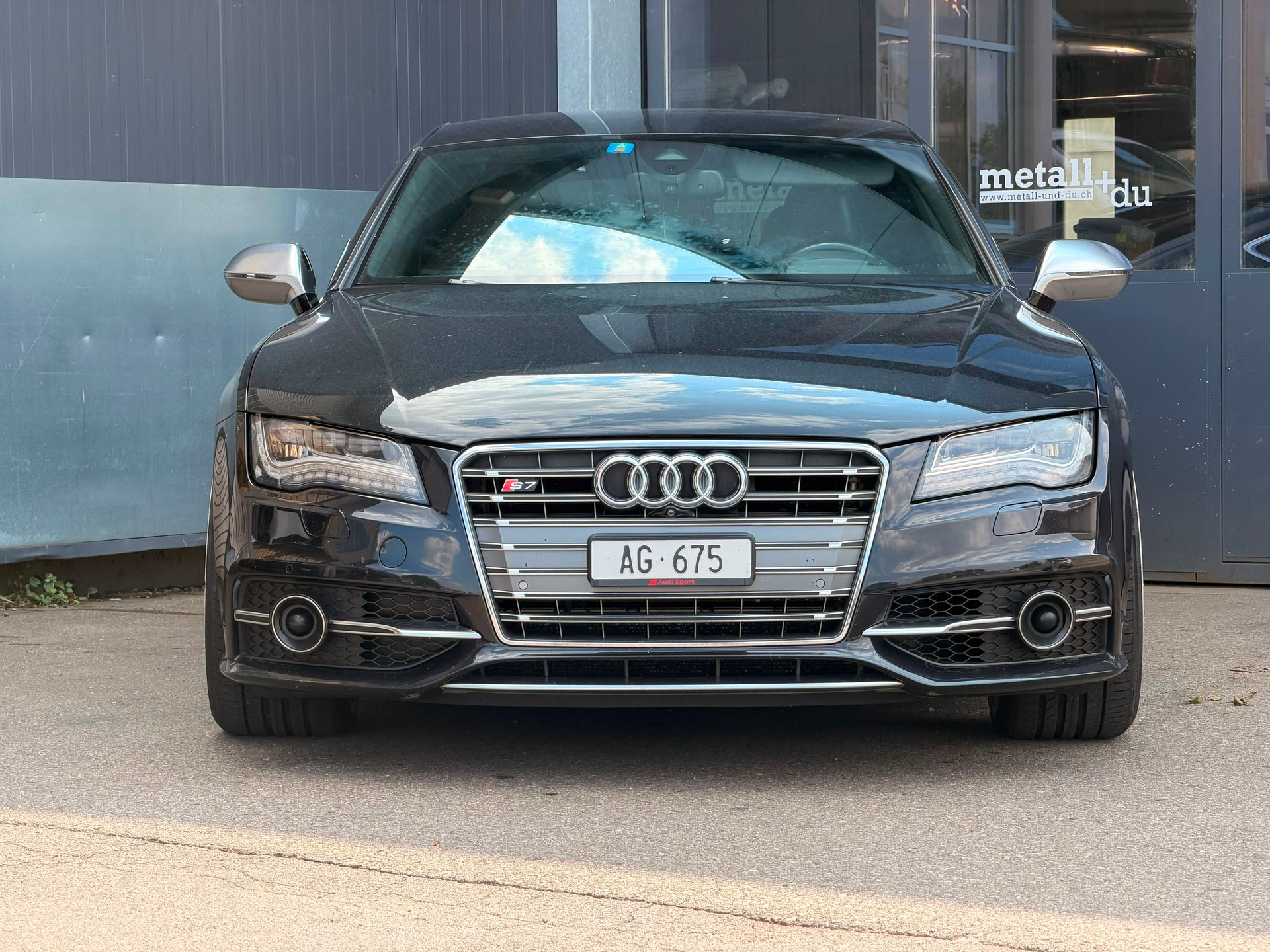 AUDI 4.0 V8 TFSI quattro S-Tronic-image-2