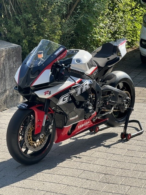 YAMAHA YZF-R1 ABS-image-0