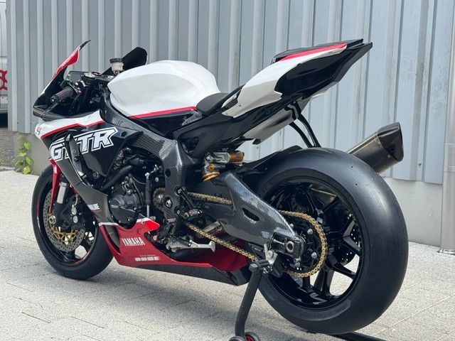 YAMAHA YZF-R1 ABS-image-6