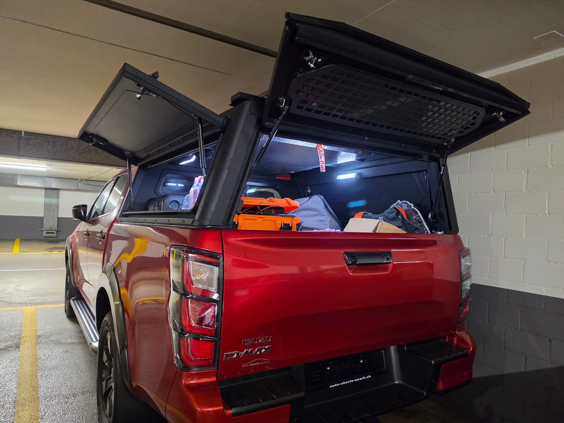 ISUZU 1.9 DDi N60 Nitro Sport 4x4-image-5