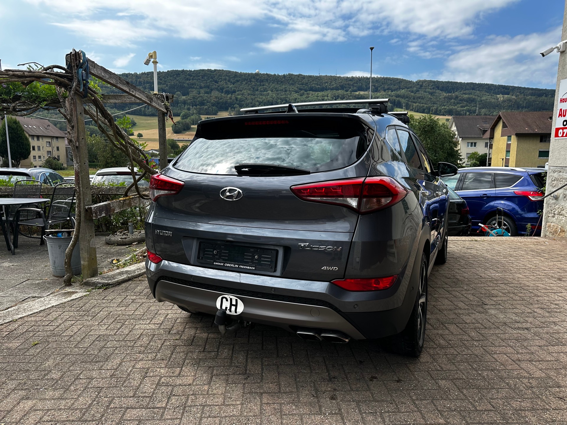 HYUNDAI Tucson 2.0 CRDI Launch Edition 4WD Automatic-image-2
