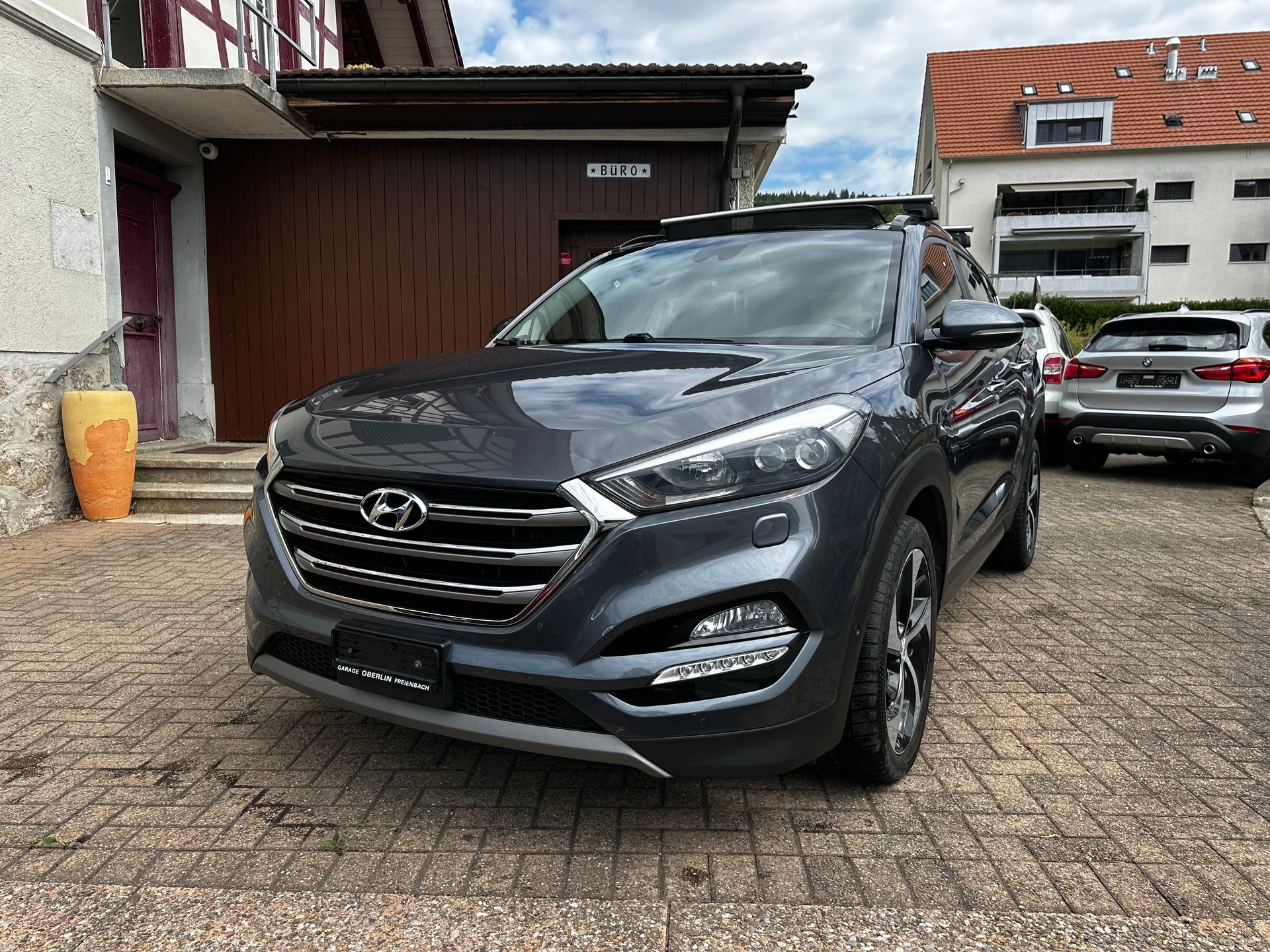 HYUNDAI Tucson 2.0 CRDI Launch Edition 4WD Automatic