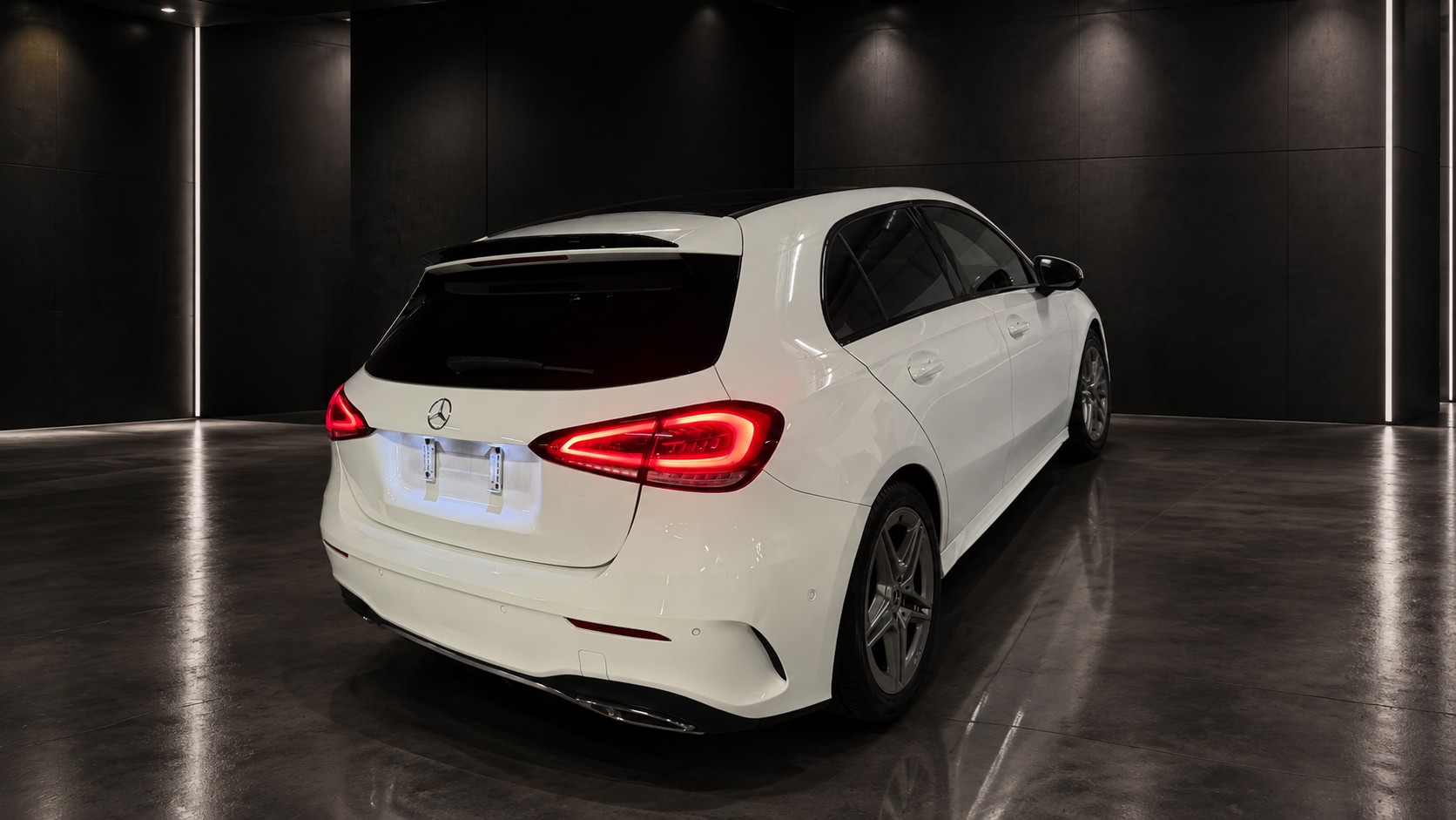 MERCEDES-BENZ A 250 4Matic Progressive 7G-DCT-showroom-element-1