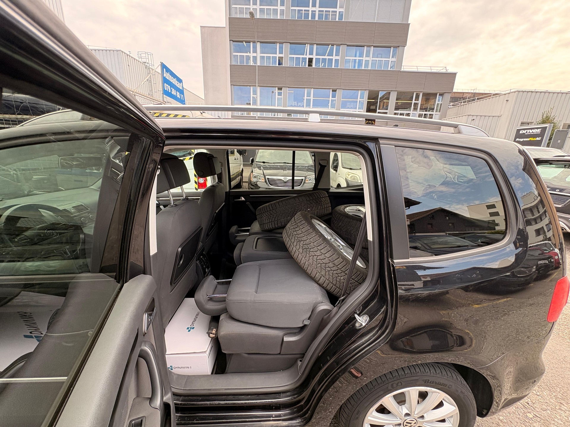 VW Touran 1.4 TSI Comfortline-image-11