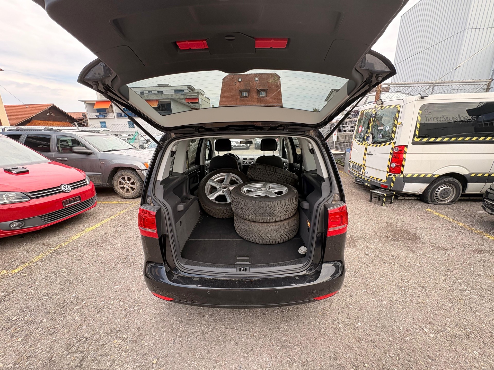 VW Touran 1.4 TSI Comfortline-image-12
