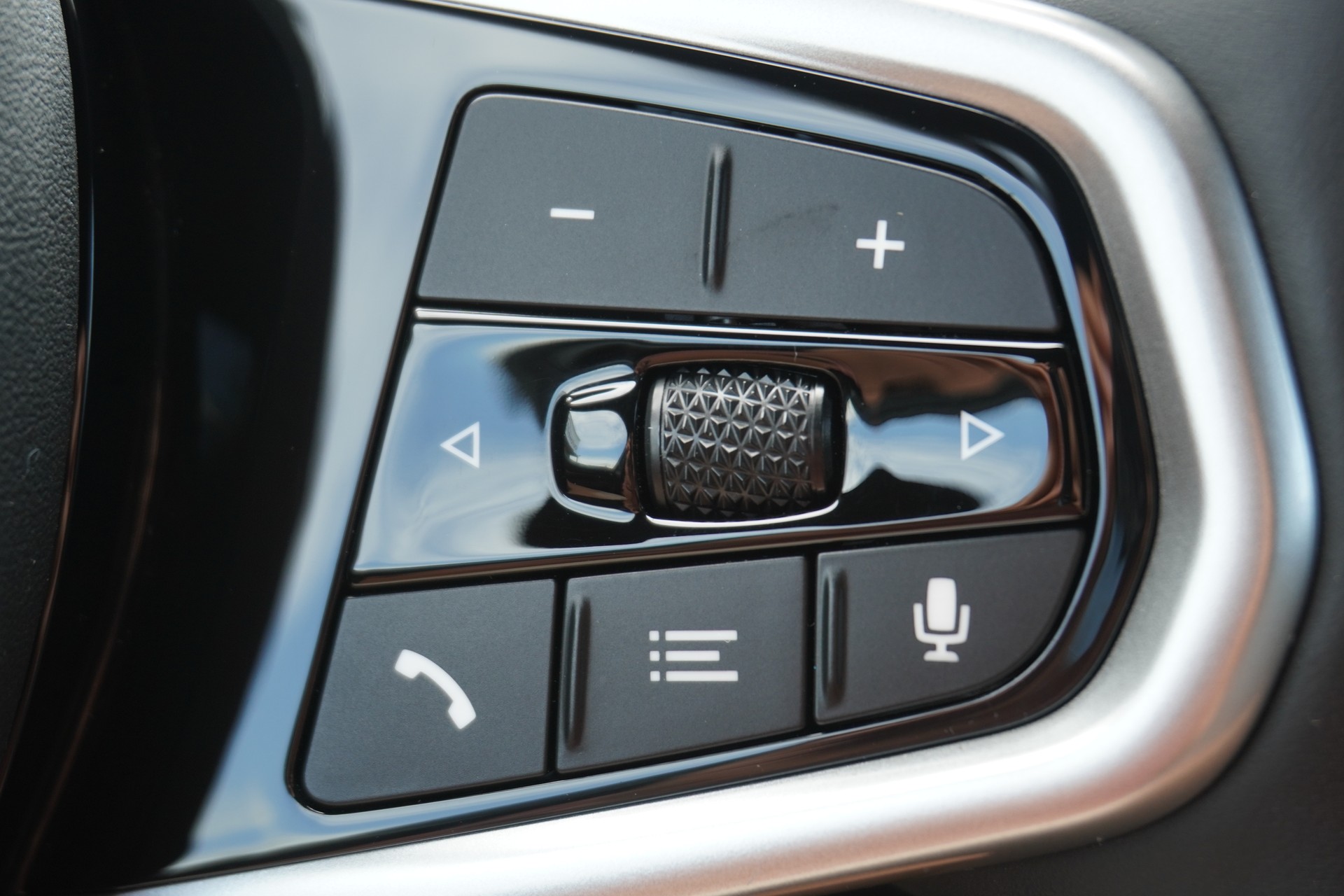 BMW i4 eDrive 40 M Sport-image-41