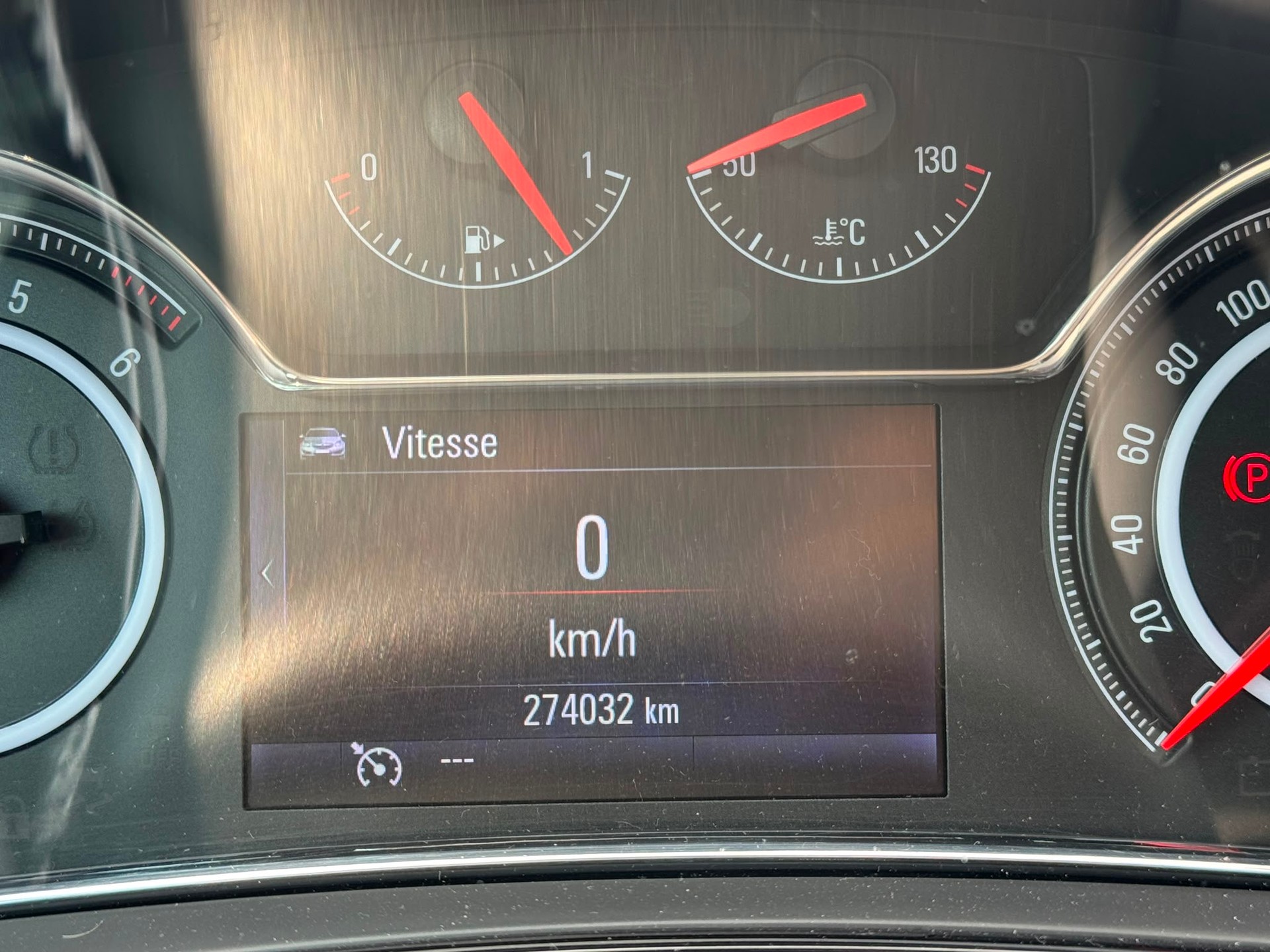 OPEL Insignia Sports Tourer 2.0 CDTI Edition 4WD-image-10