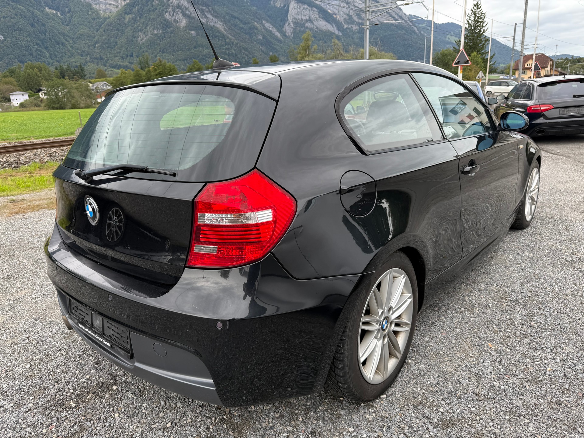 BMW 130i Steptronic-image-4