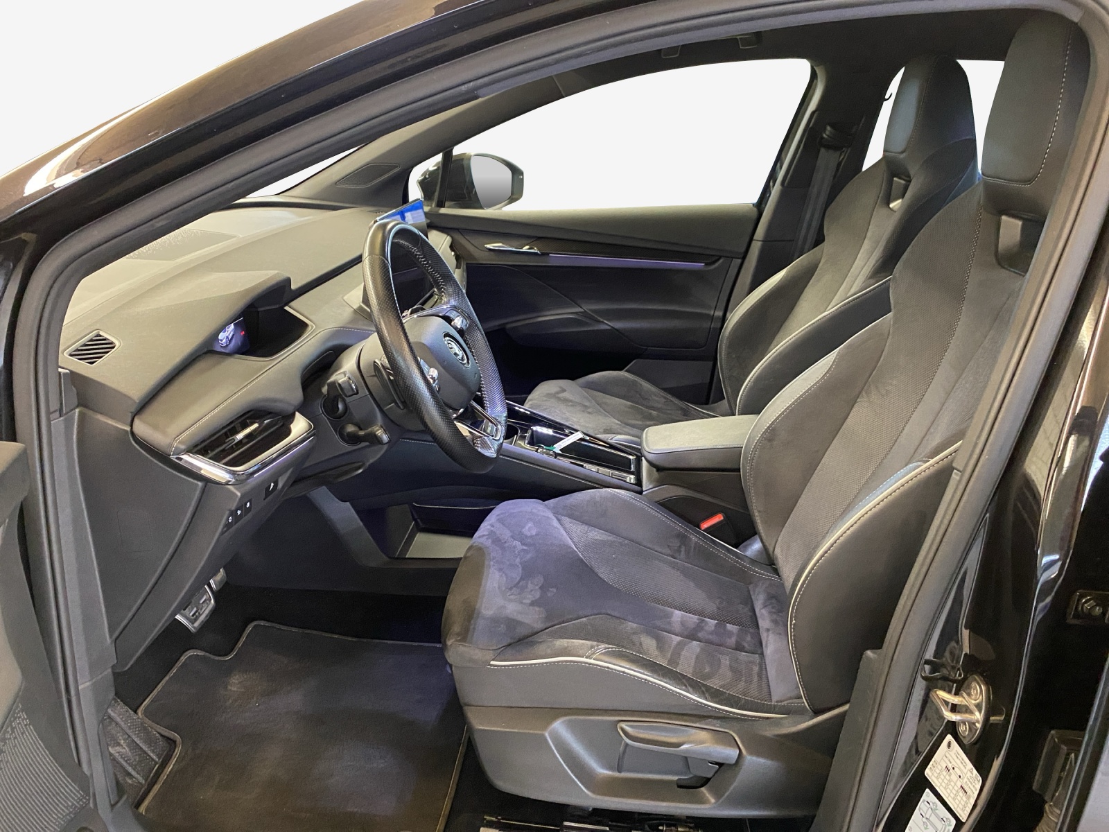 SKODA Enyaq iV 80x SportLine-image-7