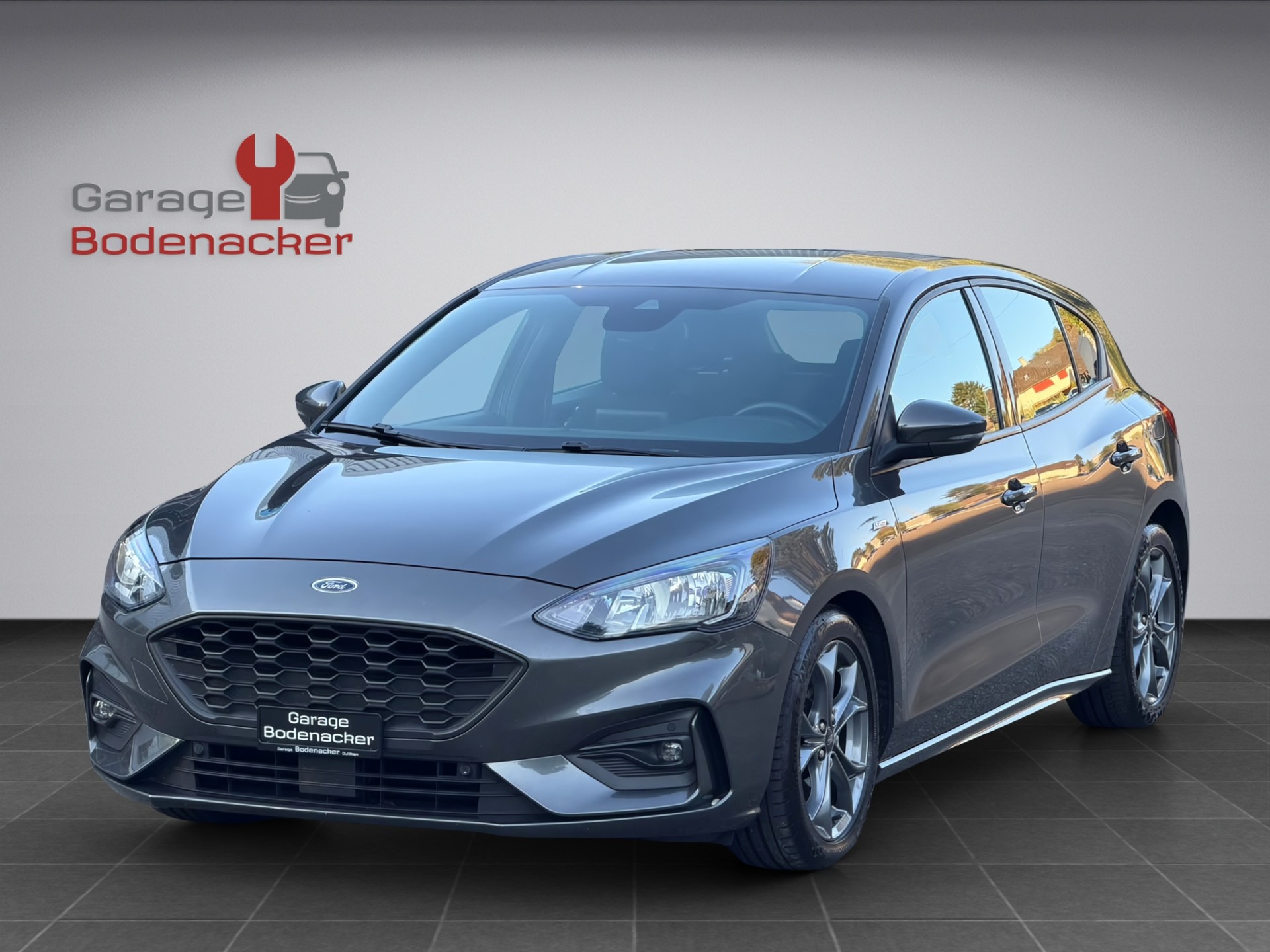 FORD Focus 2.0 TDCi ST Line * Diesel *-showroom-element-1