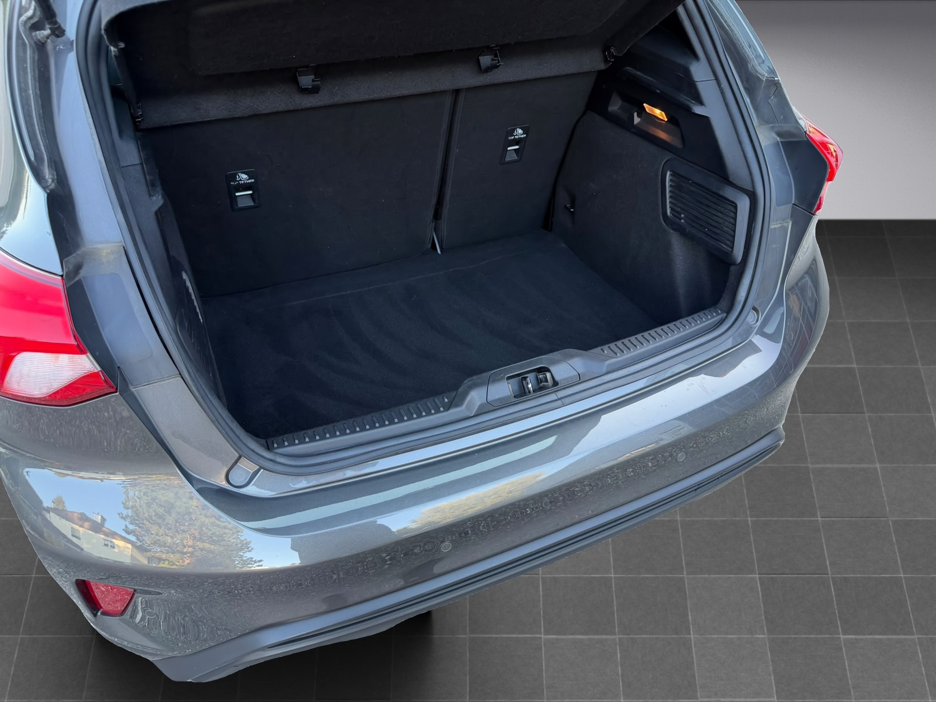 FORD Focus 2.0 TDCi ST Line * Diesel *-image-17