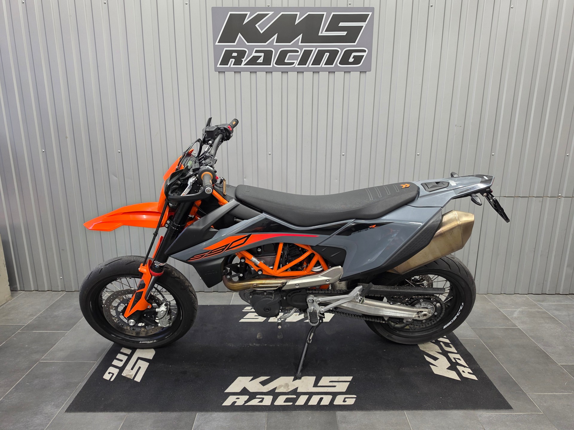 KTM 690 SMC R-image-1