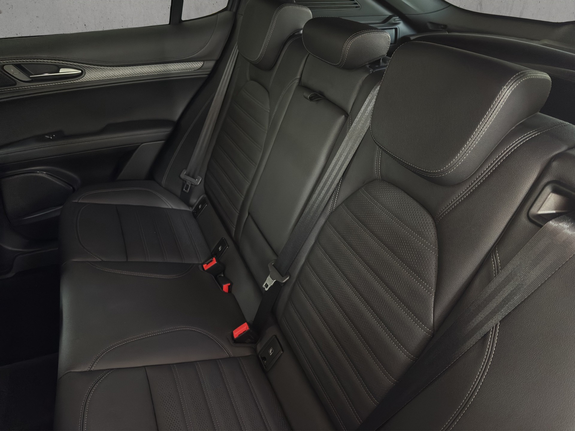 ALFA ROMEO Stelvio 2.9 V6 Quadrifoglio Q4 AT8 "Verde Montreal"-image-10
