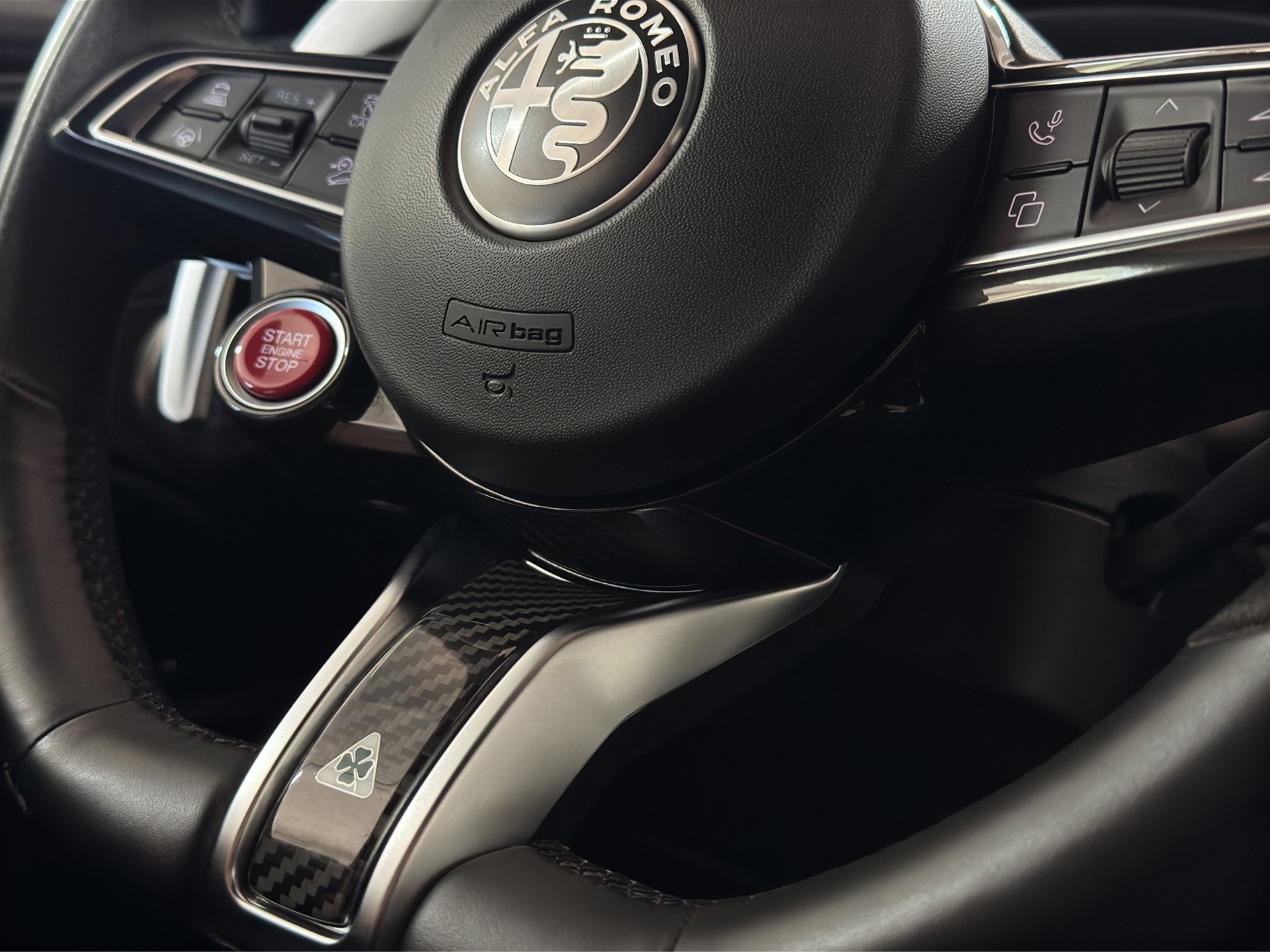 ALFA ROMEO Stelvio 2.9 V6 Quadrifoglio Q4 AT8 "Verde Montreal"-image-15