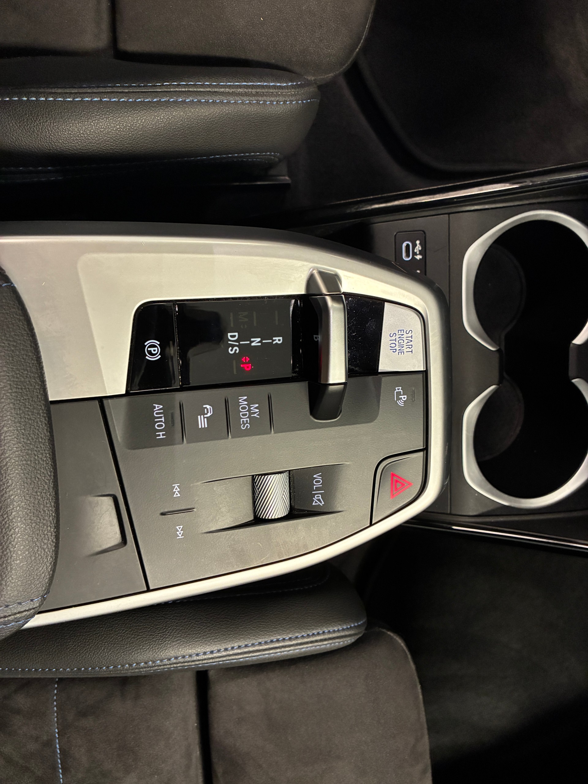 BMW X1 25e xDrive M Sport-image-10