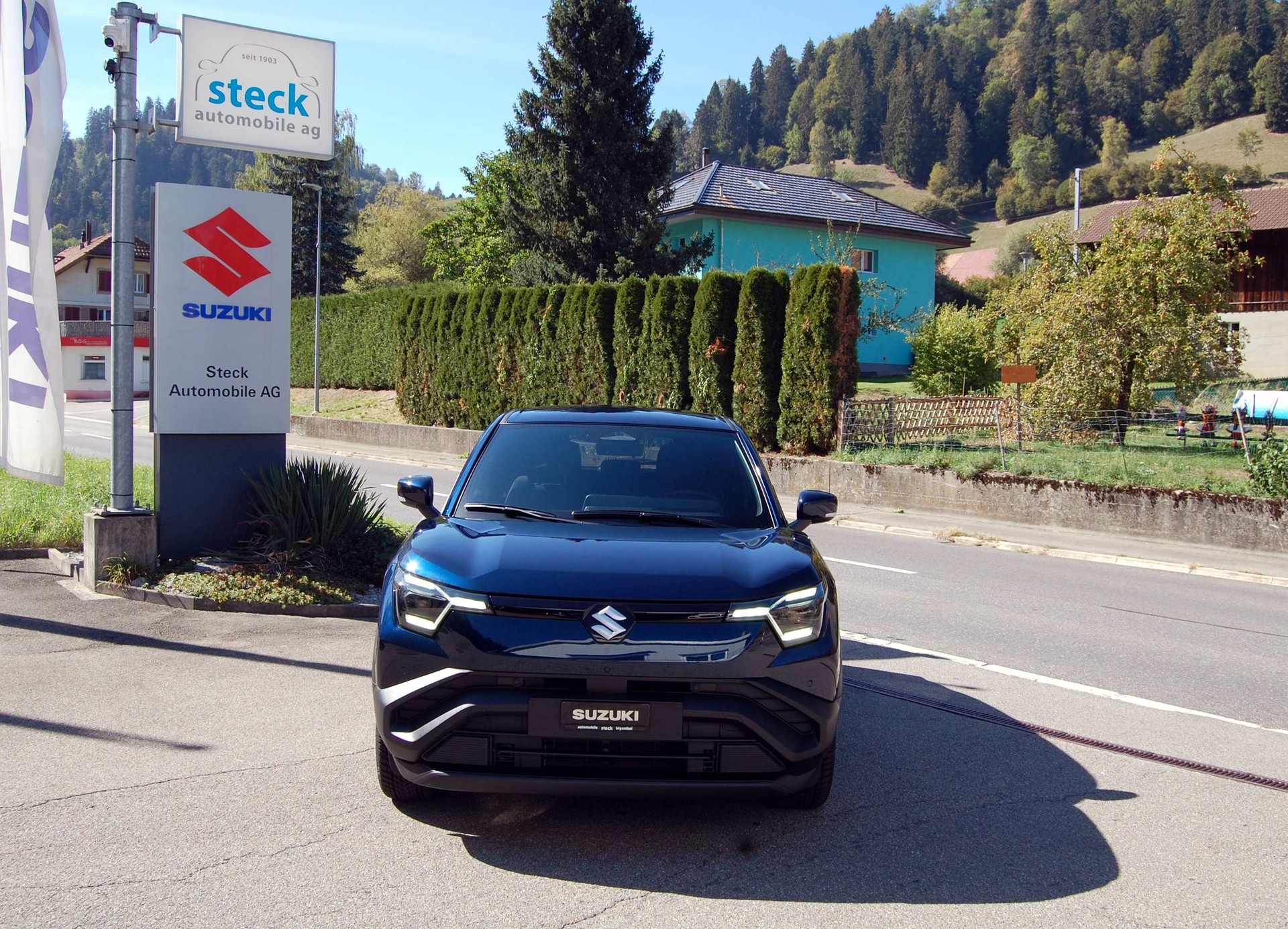 SUZUKI e-Vitara 61kWh Piz Sulai 4x4-showroom-element-1