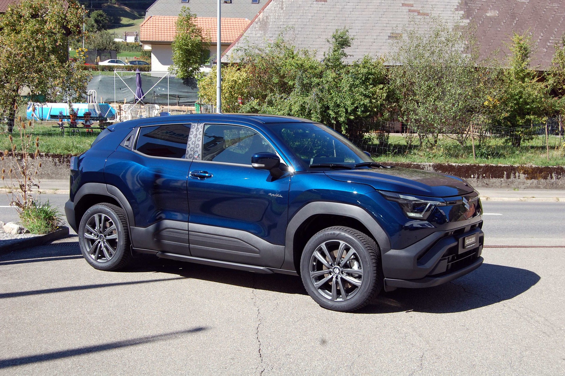 SUZUKI e-Vitara 61kWh Piz Sulai 4x4-showroom-element-3