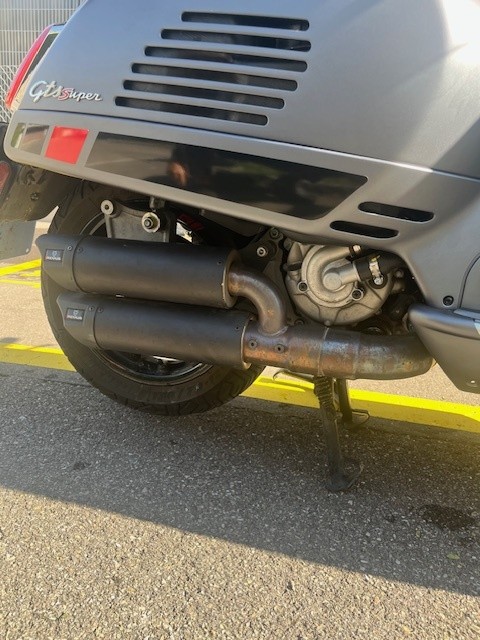 PIAGGIO Vespa GTS Super 300 i.e Sport-image-4
