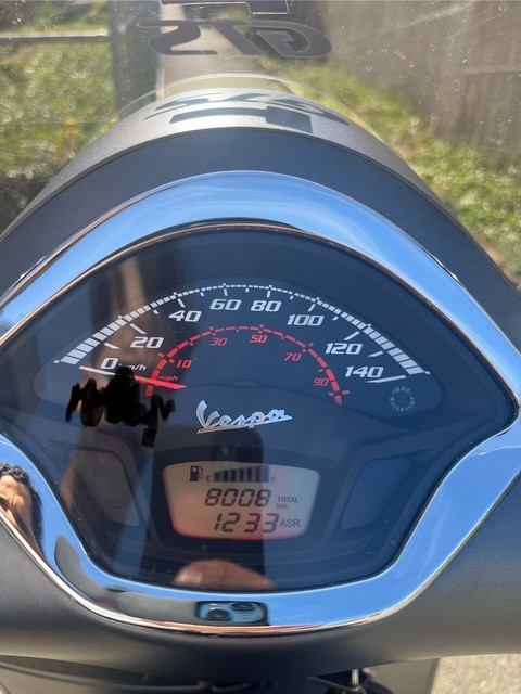 PIAGGIO Vespa GTS Super 300 i.e Sport-image-3